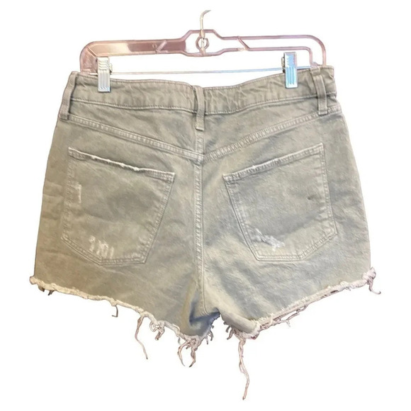 UNIVERSAL THREAD Gray Vintage Midi Shorts Raw Hem Size 10 - Picture 2 of 6